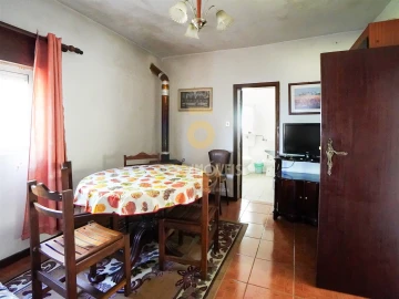 Moradia T2 para Venda em Fornelos