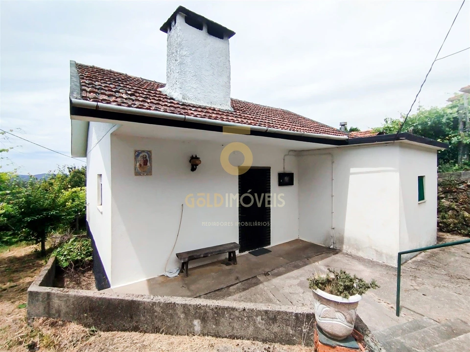 Moradia T2 para Venda em Fornelos Foto 1