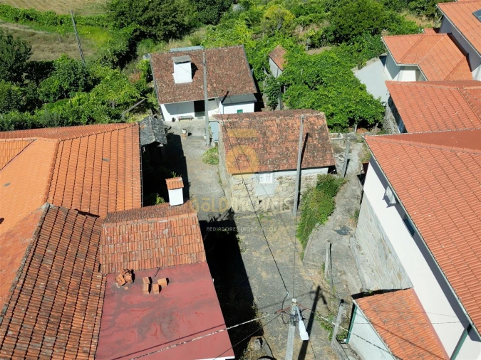 Moradia T2 para Venda em Fornelos Foto 2