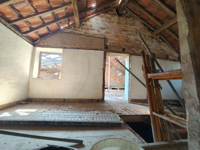 Moradia T3 para Venda em Colmeias e Memória Foto 9