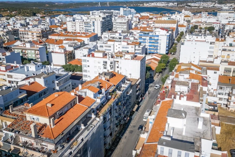 Apartamento T3 para Venda em Portimão Foto 2