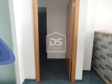 Loja para Arrendamento em Viseu