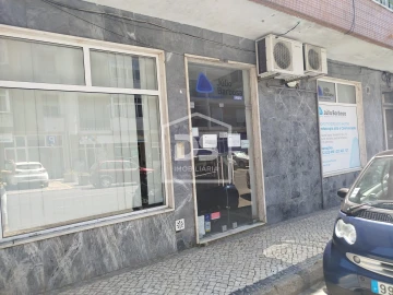 Loja para Arrendamento em Viseu
