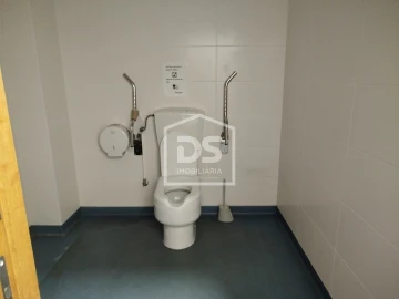 Loja para Arrendamento em Viseu