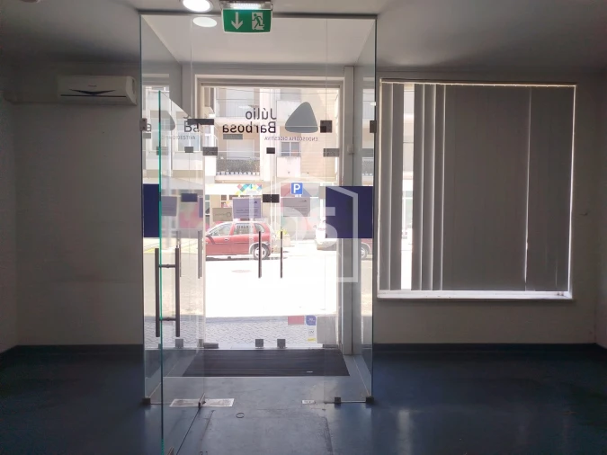 Loja para Venda em Viseu Foto 4