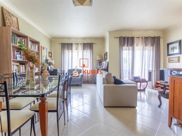 Apartamento T3 para Venda em Alcanena e Vila Moreira