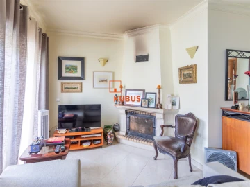 Apartamento T3 para Venda em Alcanena e Vila Moreira