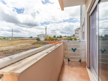 Apartamento T3 para Venda em Alcanena e Vila Moreira