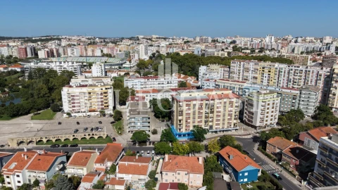 Loja para Venda em União das Freguesias de Setúbal