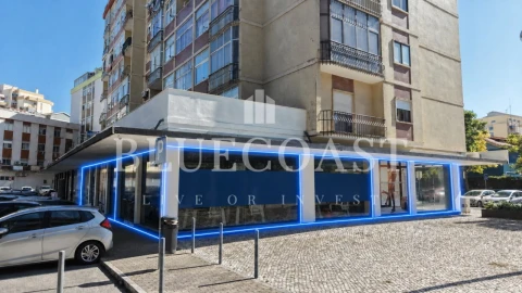 Loja para Venda em União das Freguesias de Setúbal