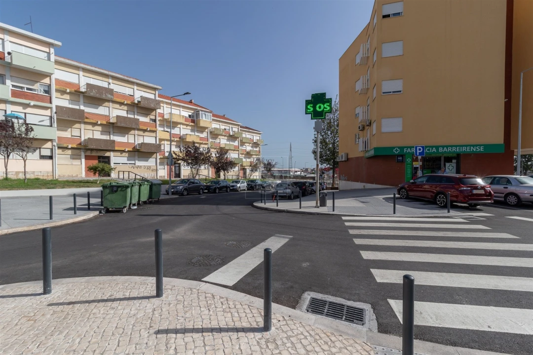 Apartamento T2 para Venda em Alto do Seixalinho, Santo André e Verderena Foto 10