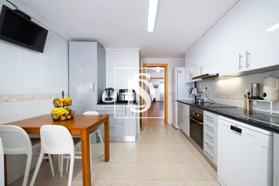 Apartamento T4 para Venda em Alhos Vedros