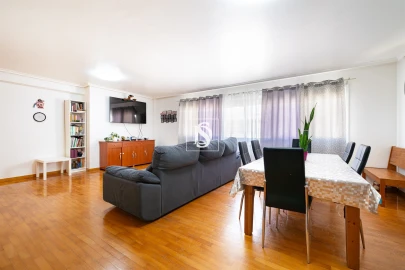 Apartamento T4 para Venda em Alhos Vedros