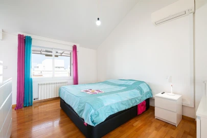 Apartamento T4 para Venda em Alhos Vedros