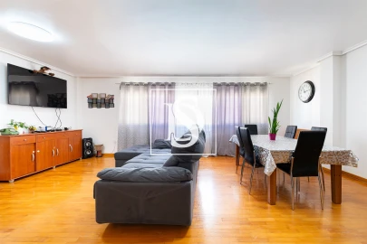 Apartamento T4 para Venda em Alhos Vedros