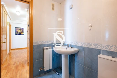 Apartamento T4 para Venda em Alhos Vedros