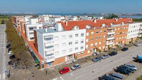 Apartamento T4 para Venda em Alhos Vedros