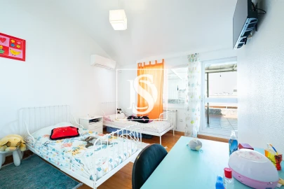 Apartamento T4 para Venda em Alhos Vedros