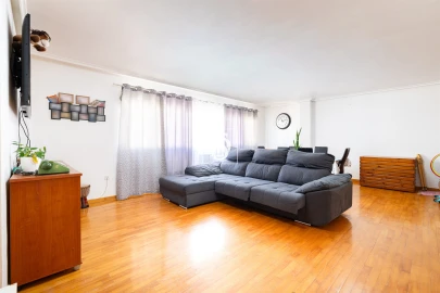 Apartamento T4 para Venda em Alhos Vedros