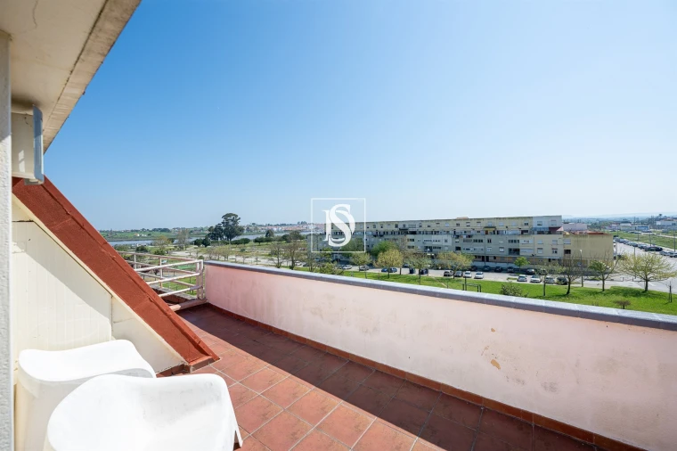 Apartamento T4 para Venda em Alhos Vedros Foto 51