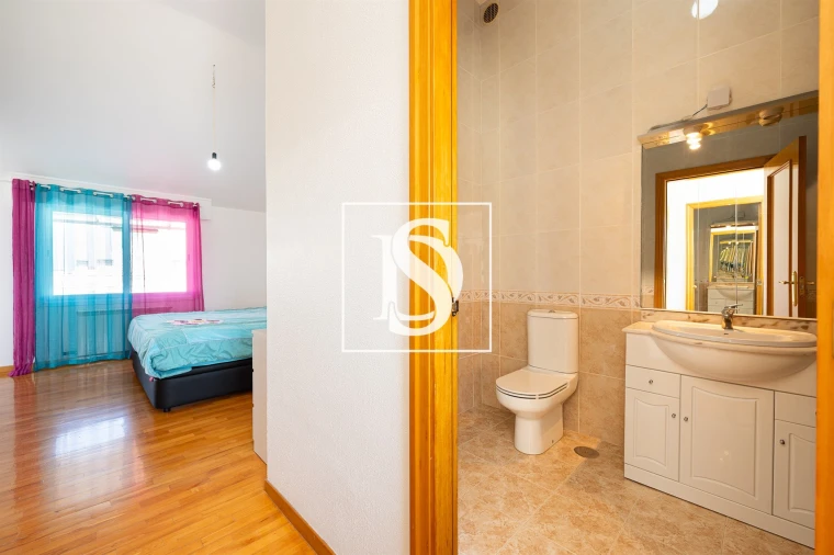 Apartamento T4 para Venda em Alhos Vedros Foto 32