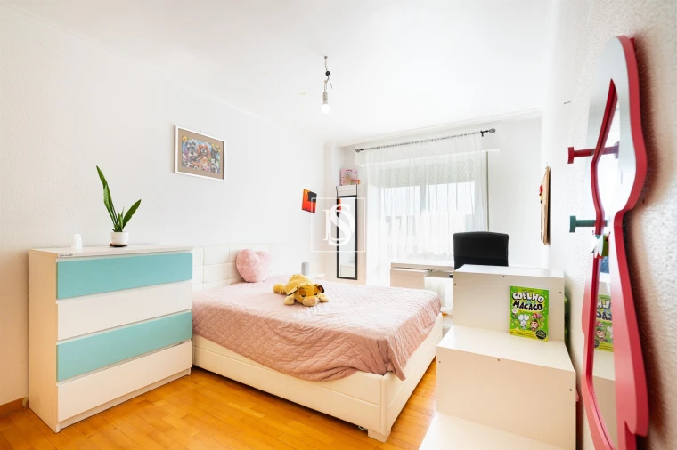 Apartamento T4 para Venda em Alhos Vedros Foto 13