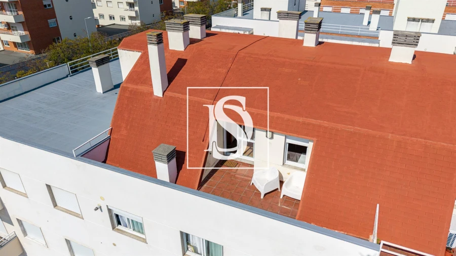 Apartamento T4 para Venda em Alhos Vedros Foto 36