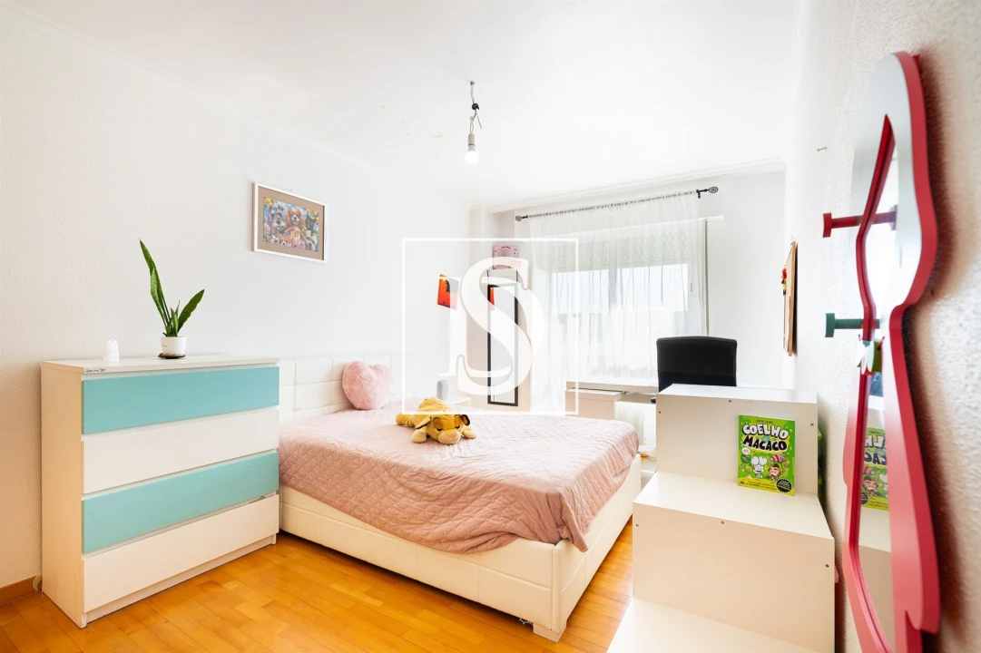 Apartamento T4 para Venda em Alhos Vedros Foto 15