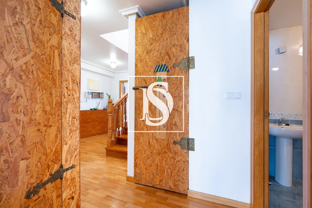 Apartamento T4 para Venda em Alhos Vedros Foto 18