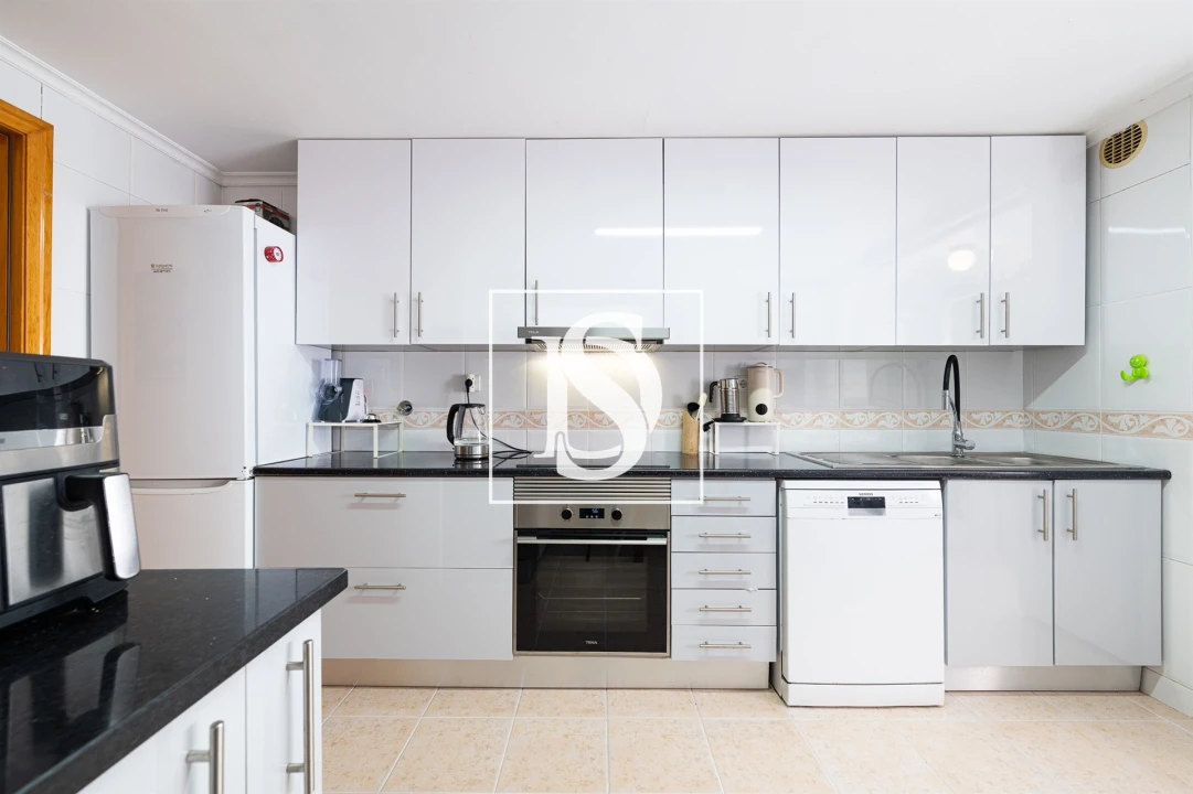 Apartamento T4 para Venda em Alhos Vedros Foto 6