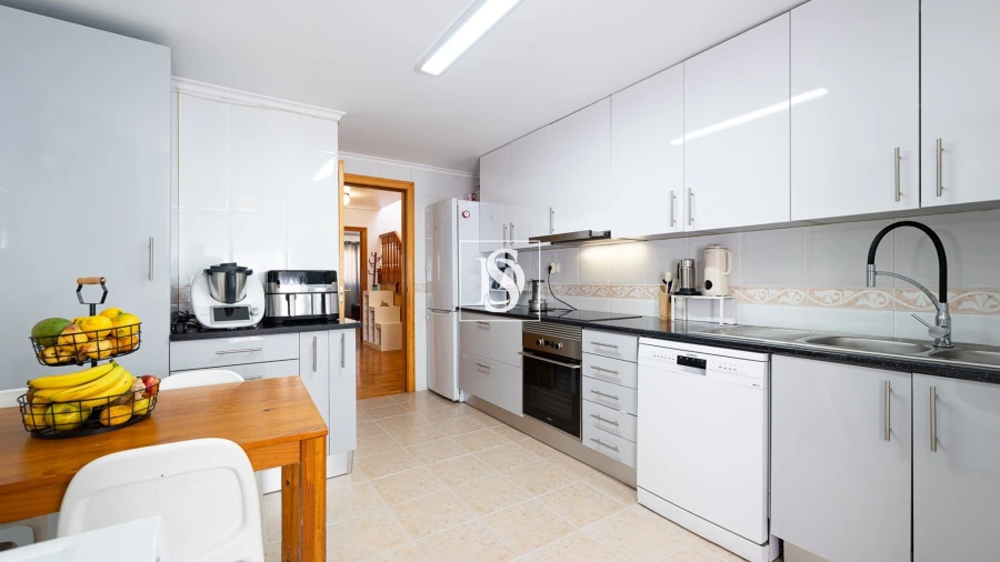 Apartamento T4 para Venda em Alhos Vedros
