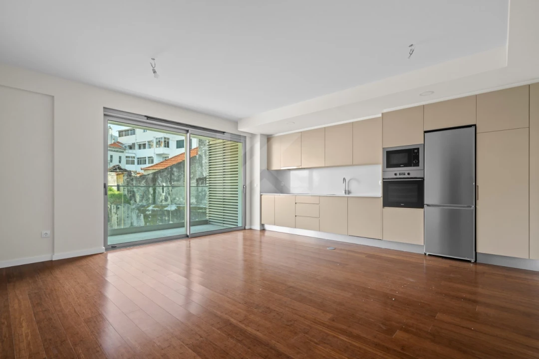 Apartamento T1 para Arrendamento em Funchal (Se) Foto 1