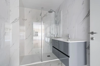 Apartamento T1 para Arrendamento em Funchal (Se)