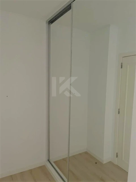 Apartamento T2 para Arrendamento em Funchal (Santa Luzia)