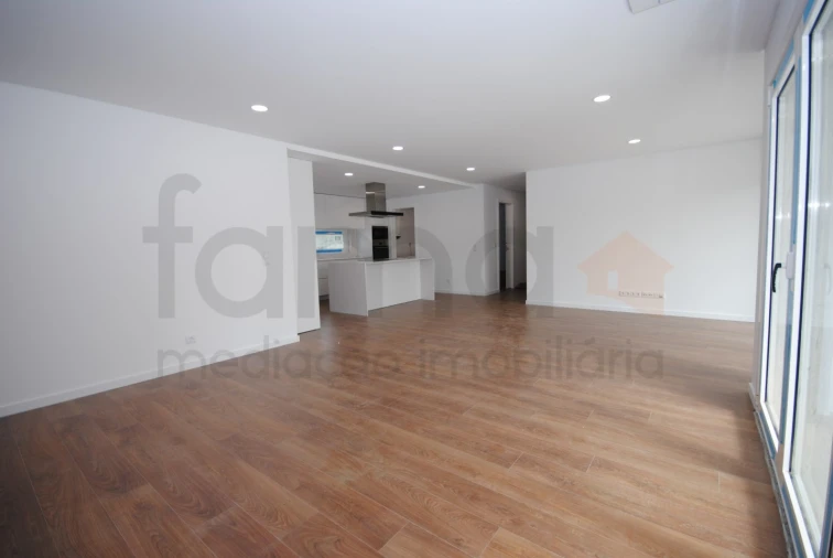 Apartamento T3 para Venda em Cascais e Estoril Foto 14