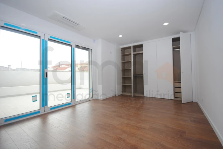 Apartamento T3 para Venda em Cascais e Estoril Foto 27