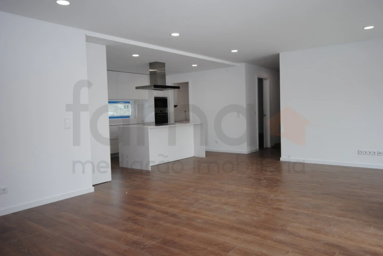 Apartamento T3 para Venda em Cascais e Estoril Foto 57