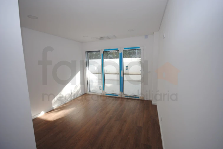 Apartamento T2 para Venda em Cascais e Estoril Foto 28