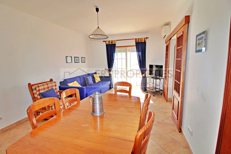 Apartamento T1 para Arrendamento em Altura Foto 2