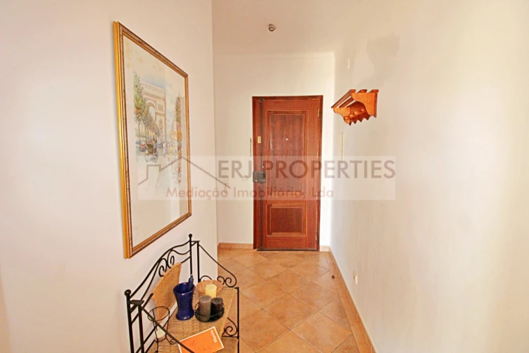 Apartamento T1 para Arrendamento em Altura Foto 6