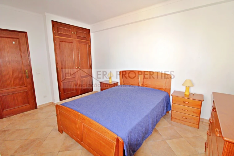 Apartamento T1 para Arrendamento em Altura Foto 7