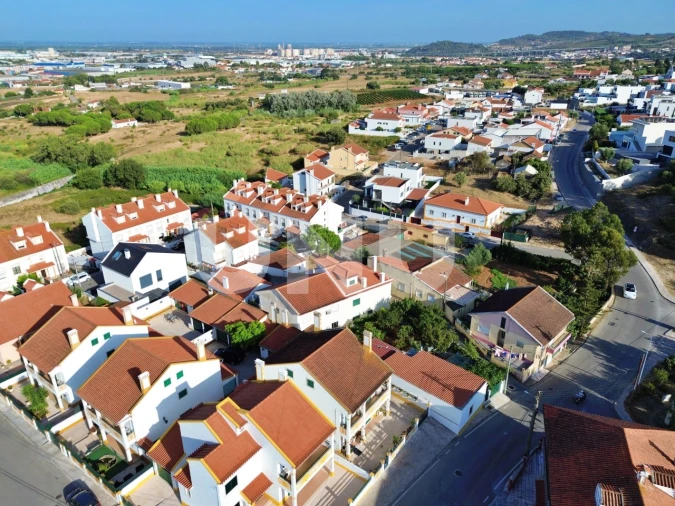 Moradia T4 para Venda em Alenquer (Santo Estêvão e Triana) Foto 19