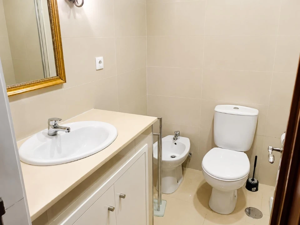 Apartamento T4 para Arrendamento em Glória e Vera Cruz Foto 14
