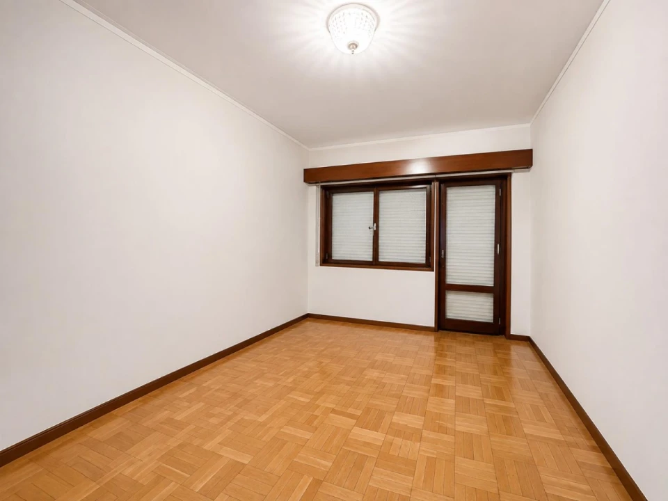 Apartamento T4 para Arrendamento em Glória e Vera Cruz Foto 11