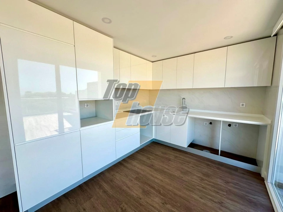 Apartamento T2 para Arrendamento em Costa da Caparica Foto 7