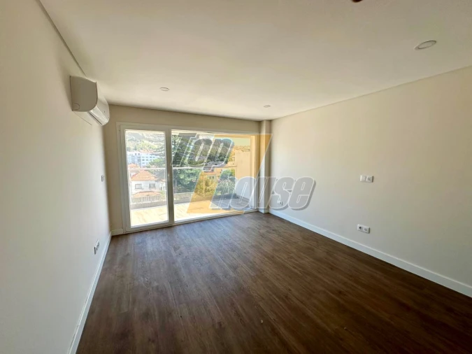 Apartamento T2 para Arrendamento em Costa da Caparica Foto 10