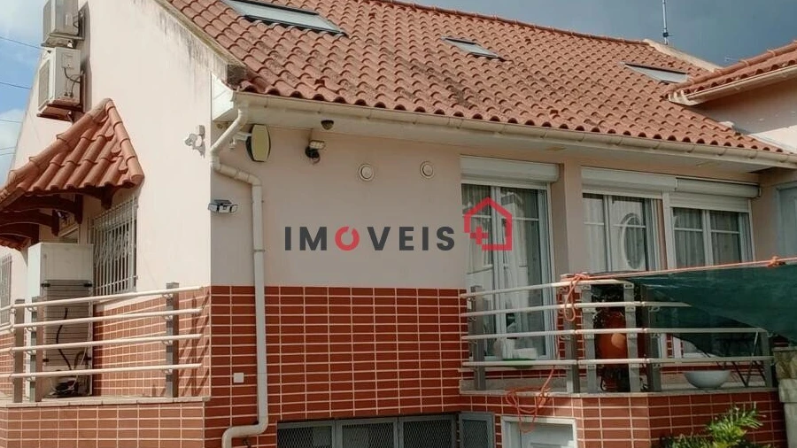 Moradia T4 para Venda em Alcanede