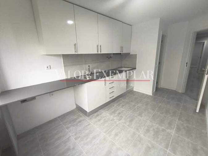 Apartamento T3 para Venda em Moita Foto 2