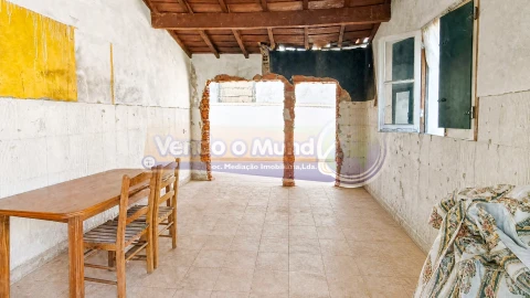 Moradia T1 para Venda em Cabeção
