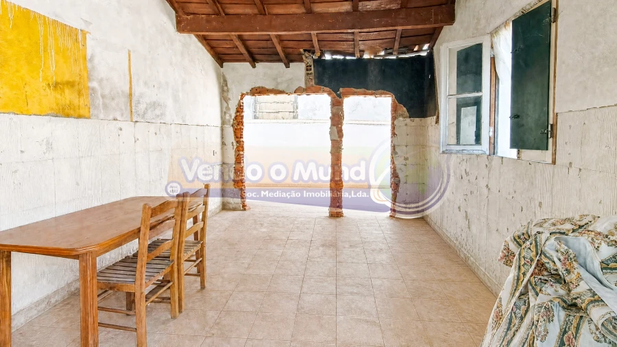 Moradia T1 para Venda em Cabeção Foto 6